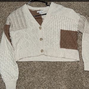 american eagle neutral color block sweater